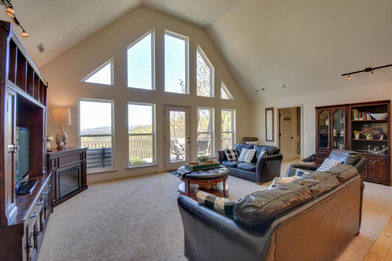 Lakemont Retreat Game Room, Hot Tub, And Mtn Views! Exterior photo